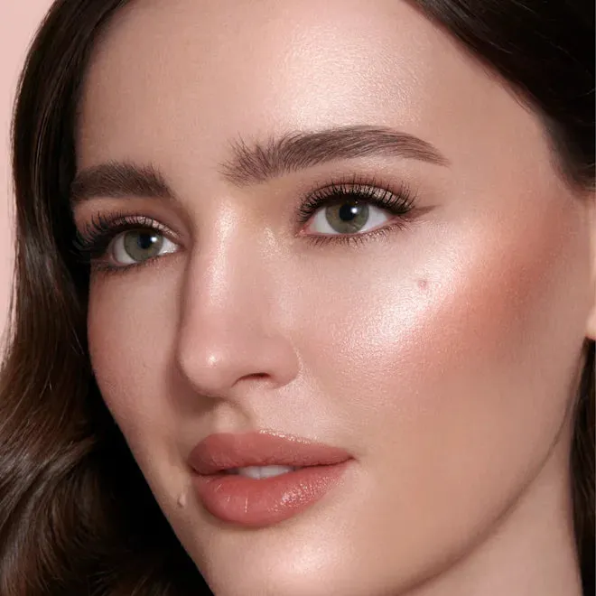 Charlotte Tilbury Beauty Highlighter Wand- Peachgasm