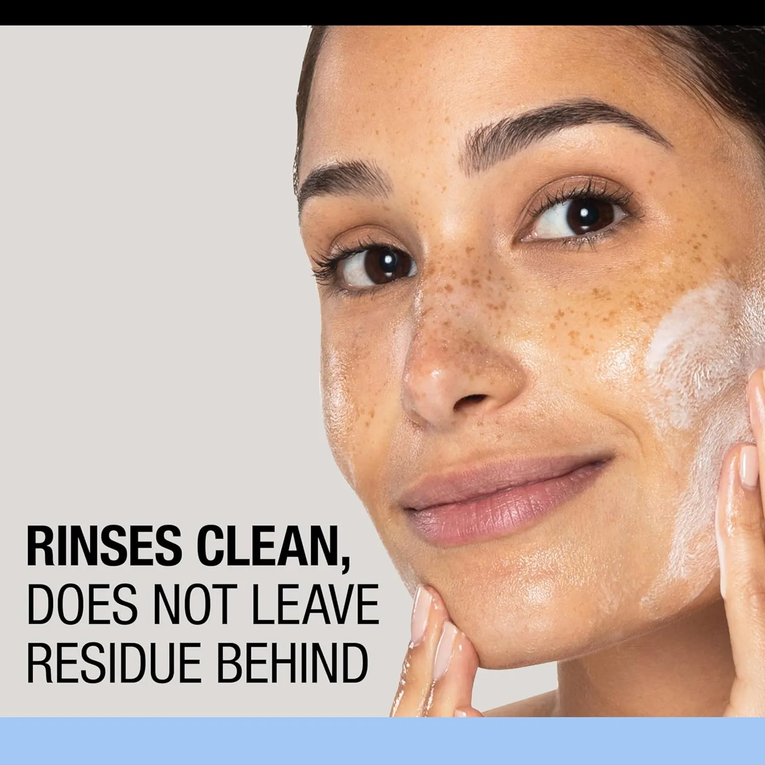 Face Foam Cleanser With Heart Massager Brush 3.5oz/100ml