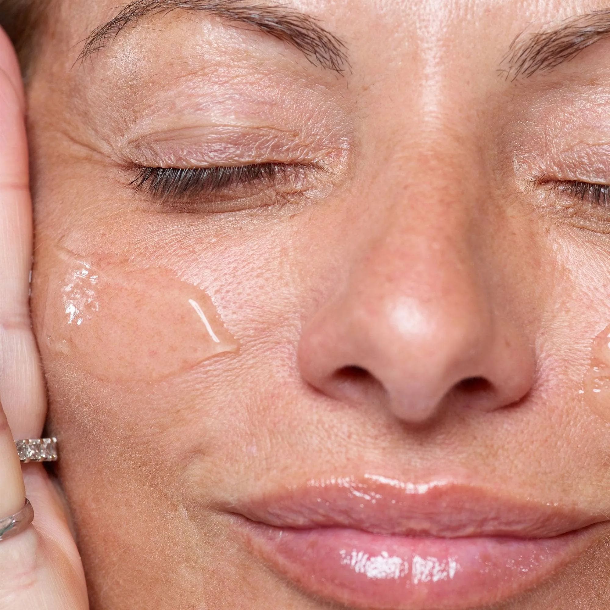 GENTLE HYDRA-GEL FACE CLEANSER