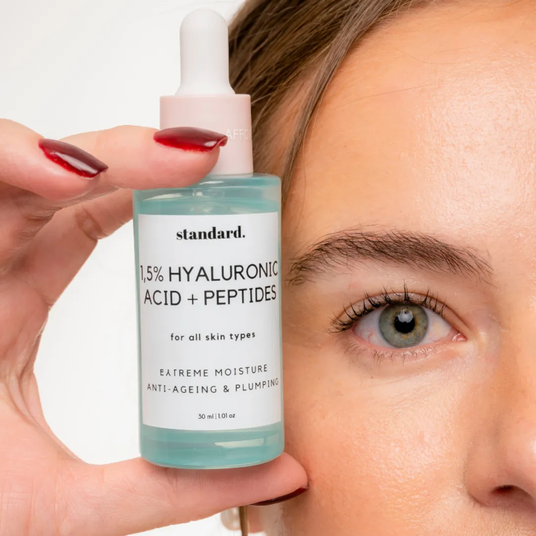 Hyaluronic Acid 1,5% & Peptides Serum