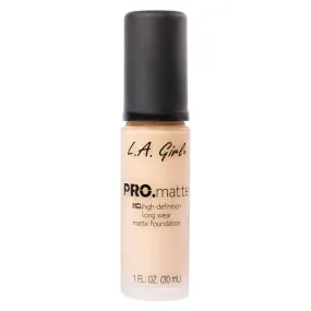 L.A. GIRL - Pro Matte Foundation Bisque - 1 fl. oz. (30ml)