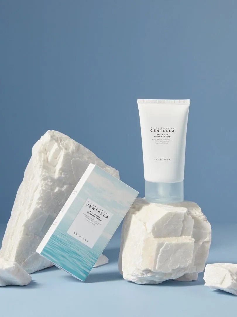 SKIN1004 - Madagascar Centella Hyalu-Cica Sulky-Fit Sun Stick