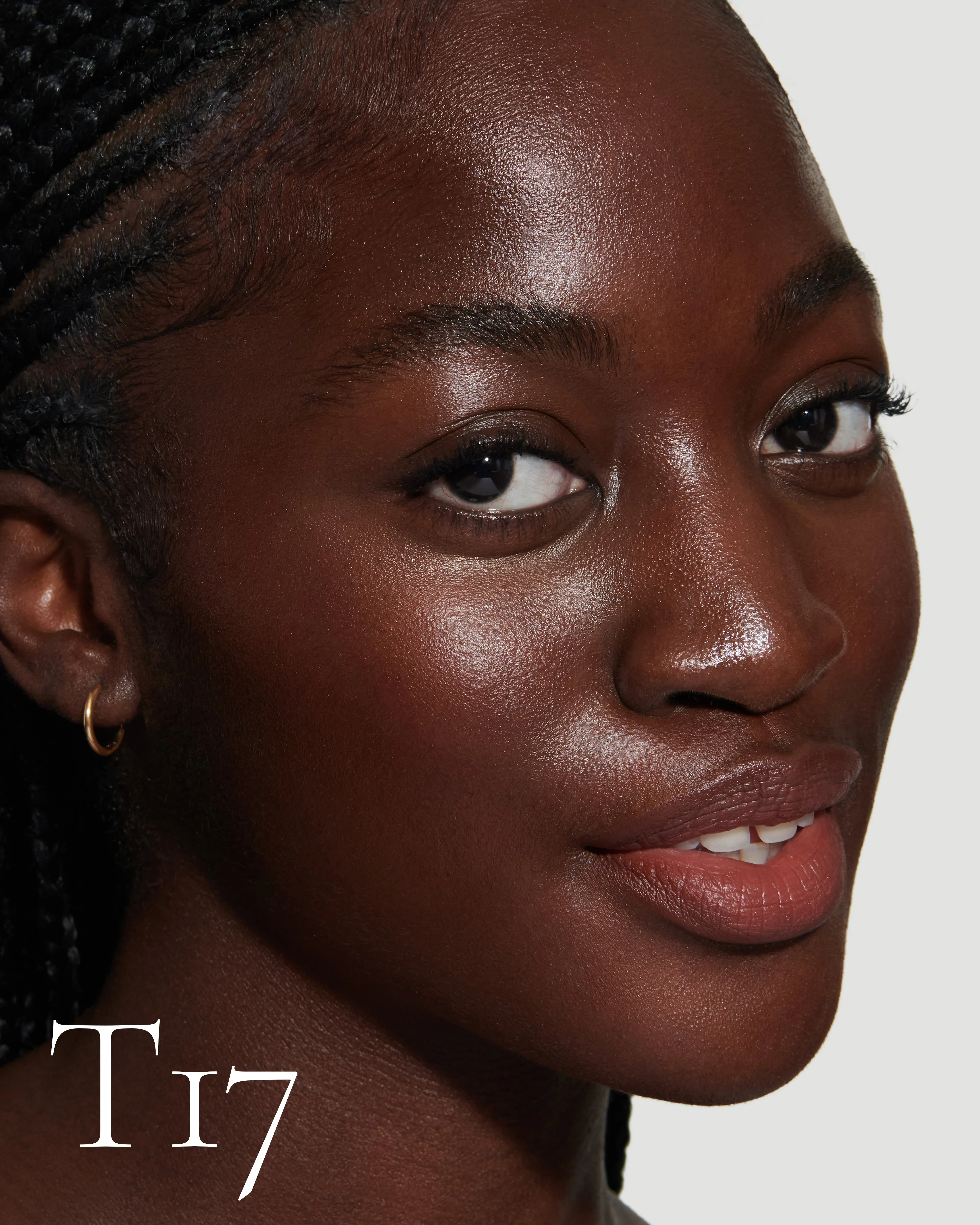 T17 (Seamless Skin Enhancing Tint)